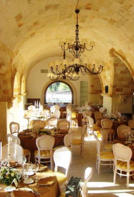 Отель Relais Reggia Domizia Мандурия Экстерьер фото